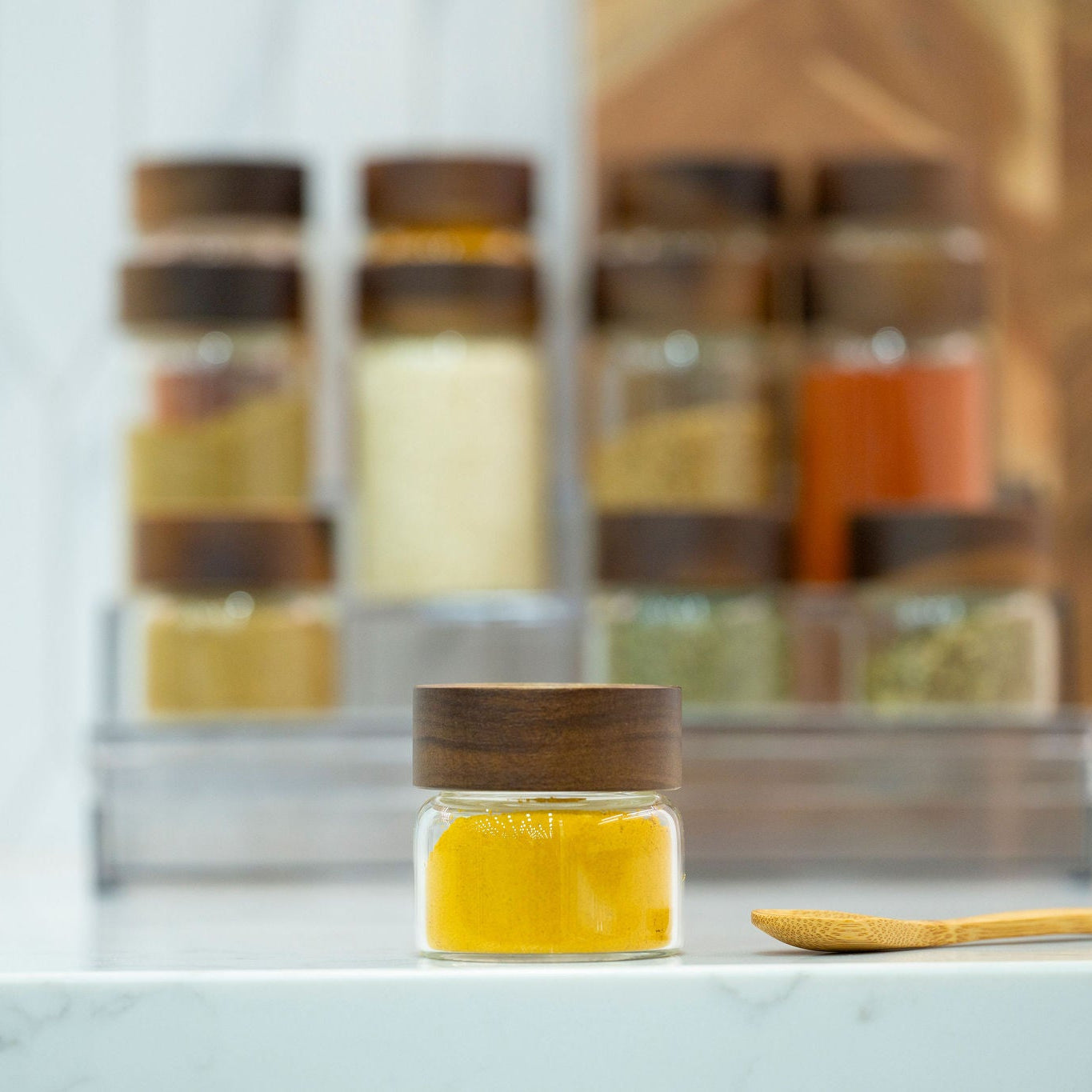 Acacia Screw On Spice Jar – 2 Sizes